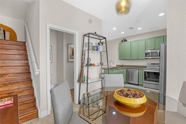 104 Harbors Way, Boynton Beach, FL 33435