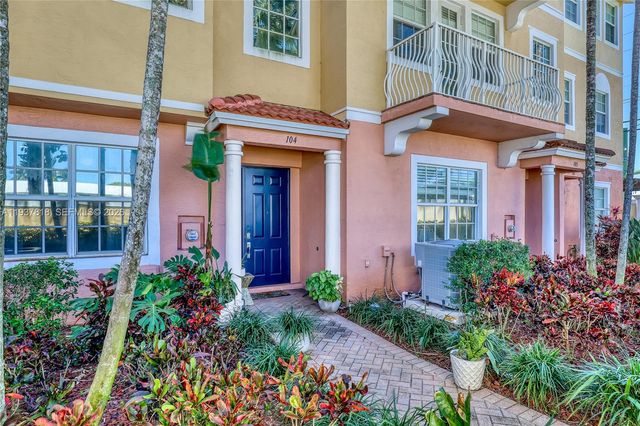 104 Harbors Way, Boynton Beach, FL 33435