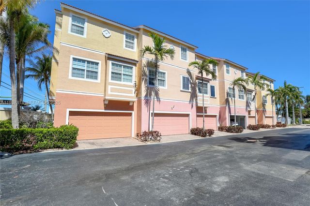 104 Harbors Way, Boynton Beach, FL 33435