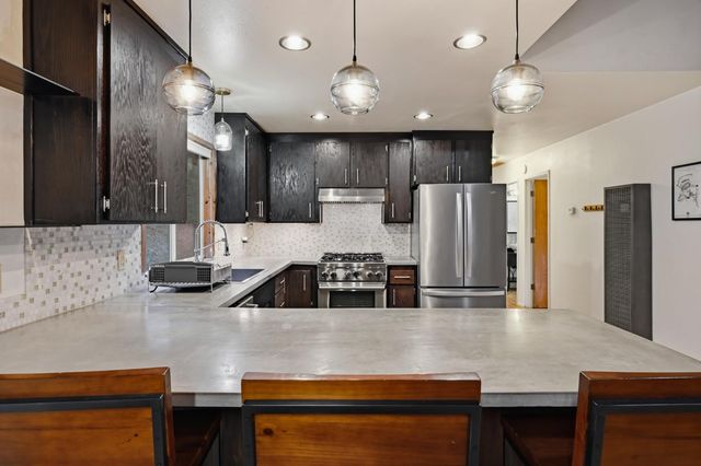 17934 Knoll Top Dr, Grass Valley, CA 95945