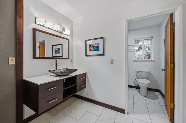 17934 Knoll Top Dr, Grass Valley, CA 95945