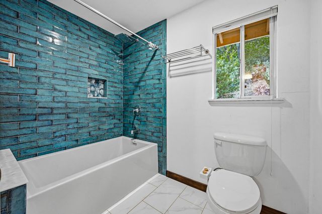 17934 Knoll Top Dr, Grass Valley, CA 95945