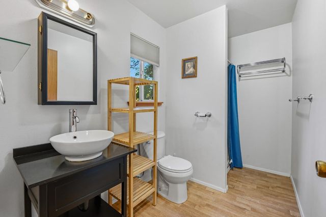 17934 Knoll Top Dr, Grass Valley, CA 95945