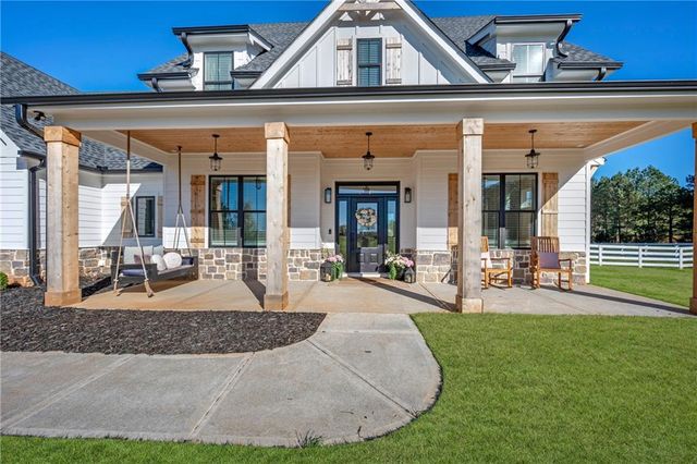 28 Ravenfield Road, Taylorsville, GA 30178