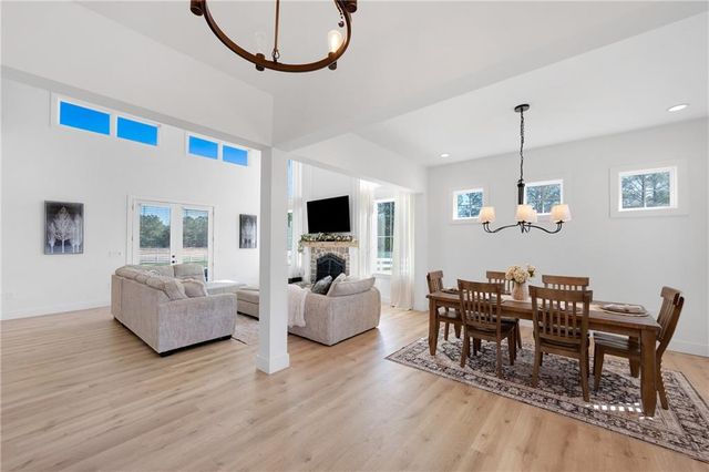 28 Ravenfield Road, Taylorsville, GA 30178