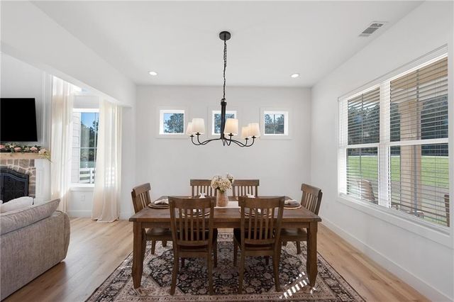 28 Ravenfield Road, Taylorsville, GA 30178