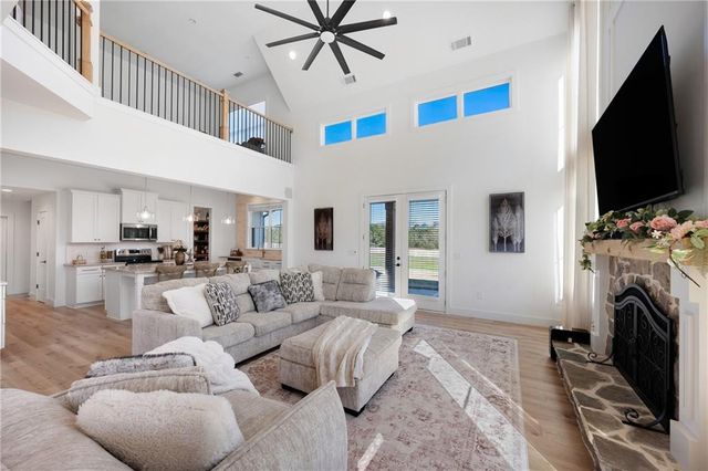 28 Ravenfield Road, Taylorsville, GA 30178