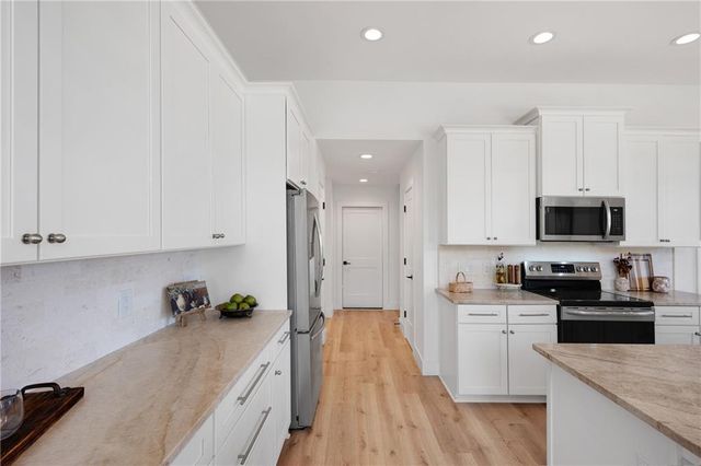 28 Ravenfield Road, Taylorsville, GA 30178