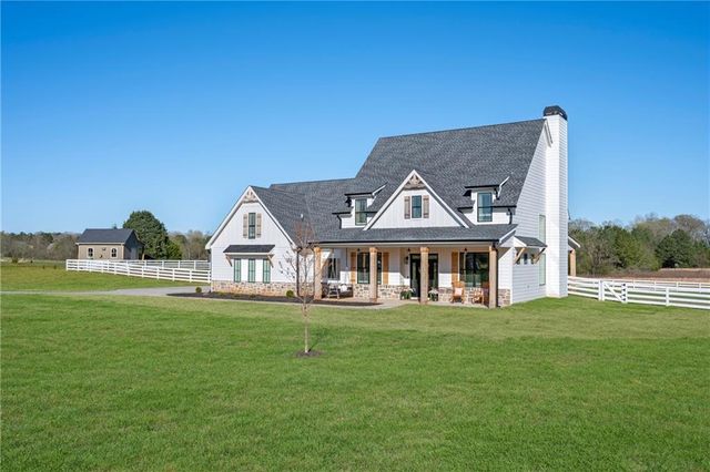 28 Ravenfield Road, Taylorsville, GA 30178