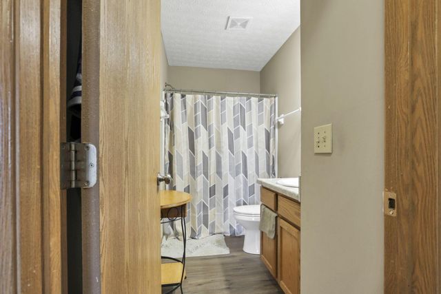 2700 Raphael Drive, Columbus, OH 43232