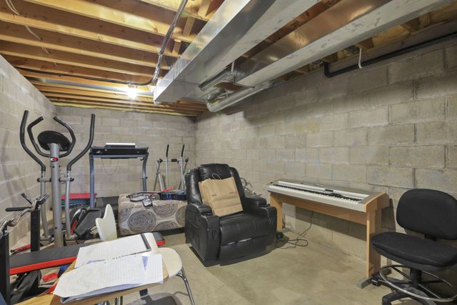 2700 Raphael Drive, Columbus, OH 43232