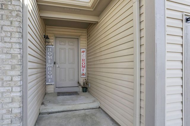 2700 Raphael Drive, Columbus, OH 43232