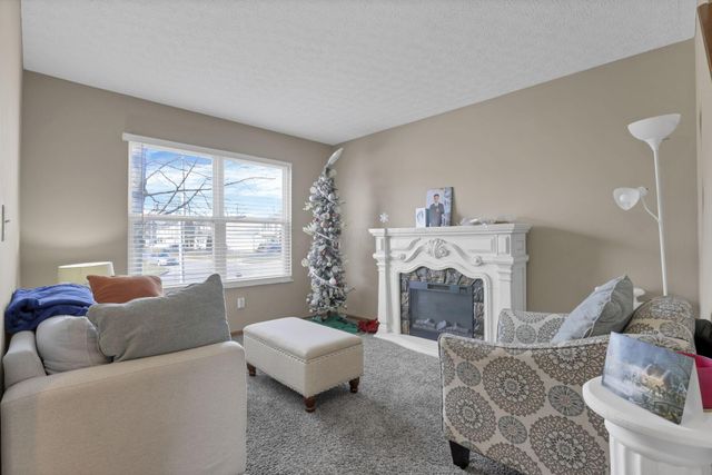 2700 Raphael Drive, Columbus, OH 43232