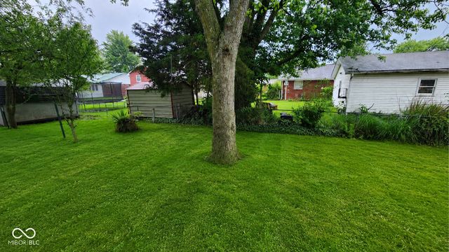 820 Maplewood Drive, Seymour, IN 47274