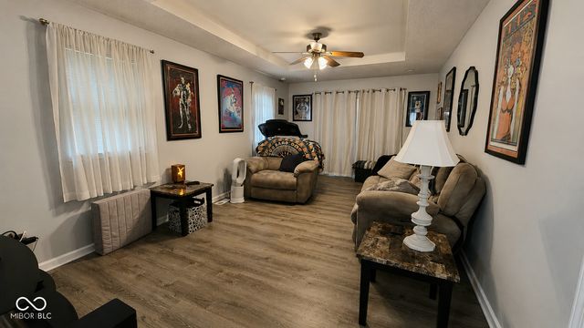 820 Maplewood Drive, Seymour, IN 47274