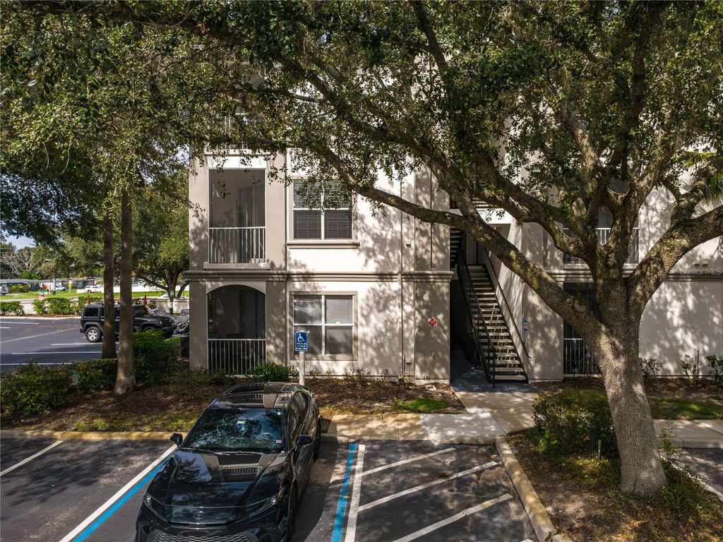 Image 27 of property listing at 2718 MAITLAND CROSSING WAY 201, Orlando, FL 32810