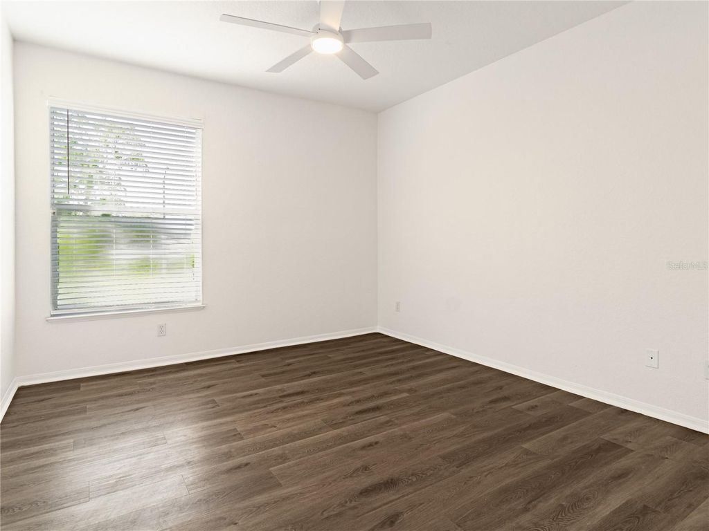 Image 8 of property listing at 2718 MAITLAND CROSSING WAY 201, Orlando, FL 32810