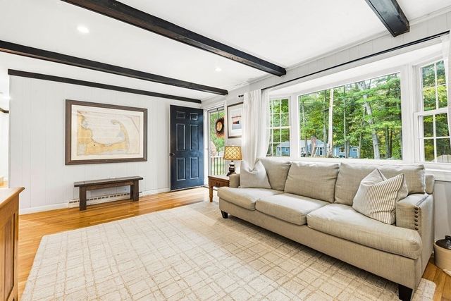 392 Mansfield Rd, North Attleboro, MA 02760