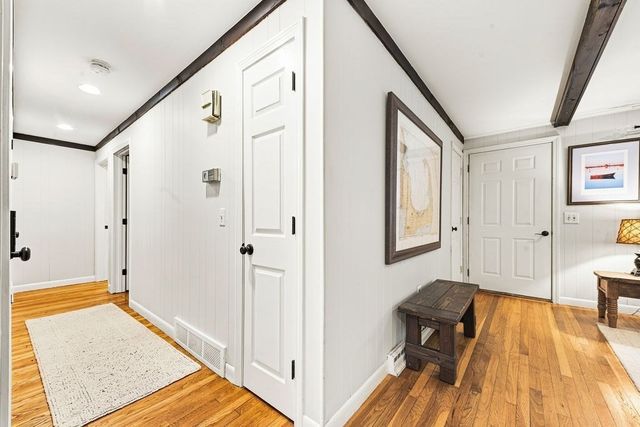 392 Mansfield Rd, North Attleboro, MA 02760