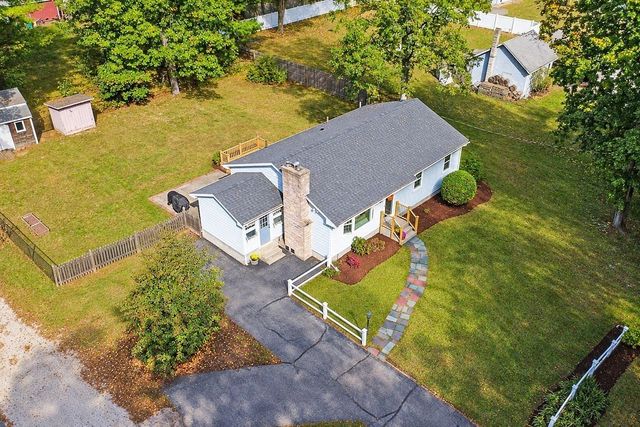 392 Mansfield Rd, North Attleboro, MA 02760