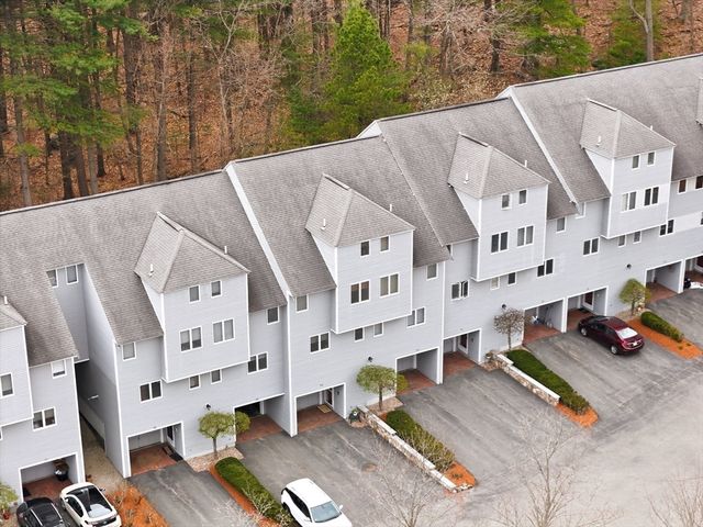 914 Sherwood Forest Lane 914, Saugus, MA 01906