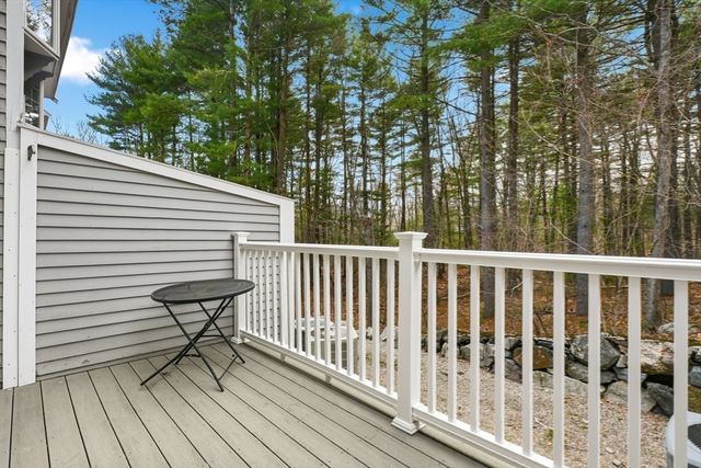 914 Sherwood Forest Lane 914, Saugus, MA 01906