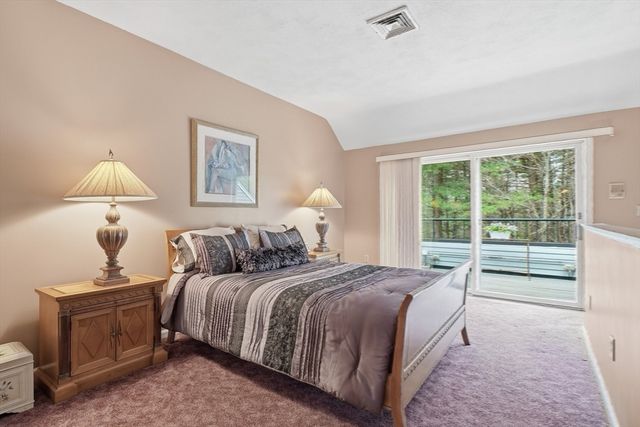 914 Sherwood Forest Lane 914, Saugus, MA 01906