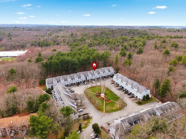 914 Sherwood Forest Lane 914, Saugus, MA 01906