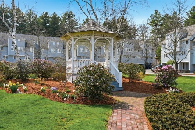 914 Sherwood Forest Lane 914, Saugus, MA 01906