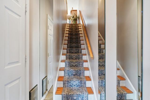 914 Sherwood Forest Lane 914, Saugus, MA 01906