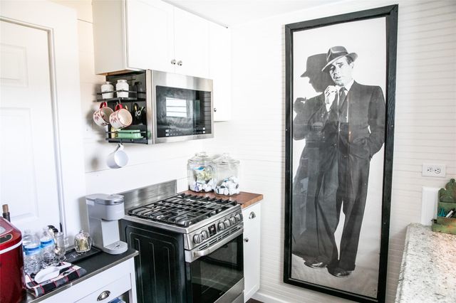 13404 W Washington Street, Burton, TX 77835