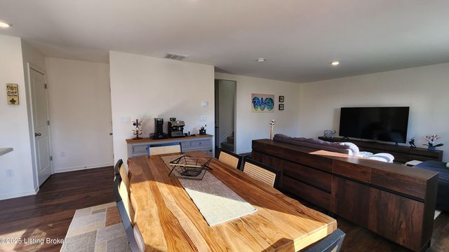 101 Clevis Ct, Elizabethtown, KY 42701