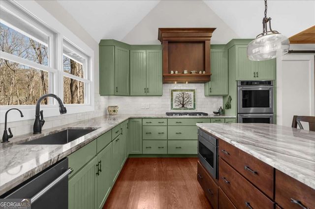 6194 Grants Ford Drive, Gainesville, GA 30506