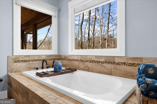 6194 Grants Ford Drive, Gainesville, GA 30506