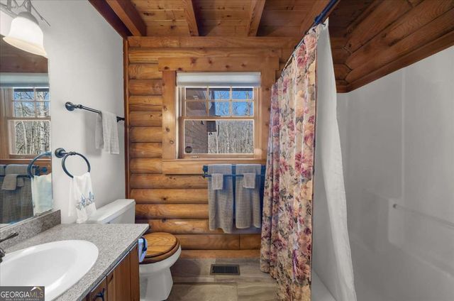 6194 Grants Ford Drive, Gainesville, GA 30506