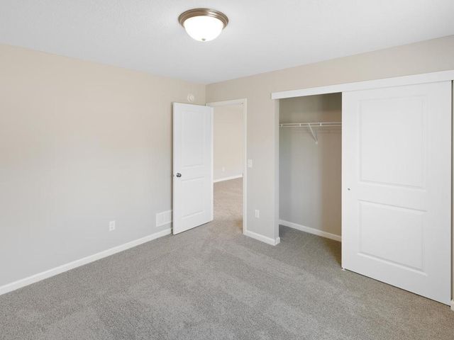 25860 Emerson Court, Wyoming, MN 55092