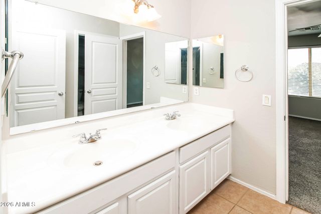 42479 W SOMERSET Drive, Maricopa, AZ 85138