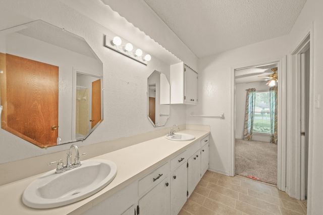 6819 Meadowlark Drive, Alvin, TX 77511