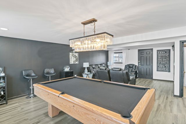 1809 Maplewood Court, Lindenhurst, IL 60046