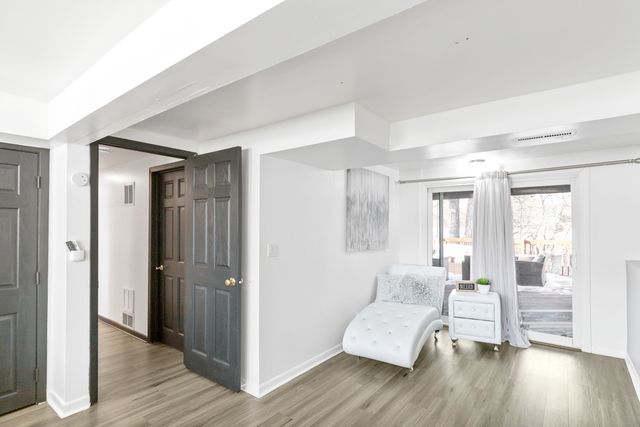 1809 Maplewood Court, Lindenhurst, IL 60046