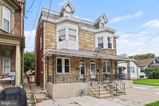 405 POPLAR ST, Columbia, PA 17512