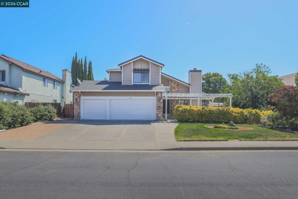 Image 1 of property listing at 3012 Evergreen Dr, Fairfield, CA 94533
