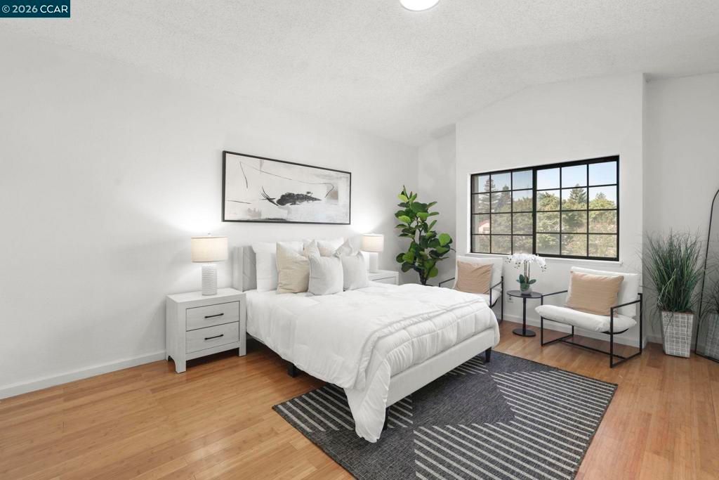 Image 22 of property listing at 3012 Evergreen Dr, Fairfield, CA 94533