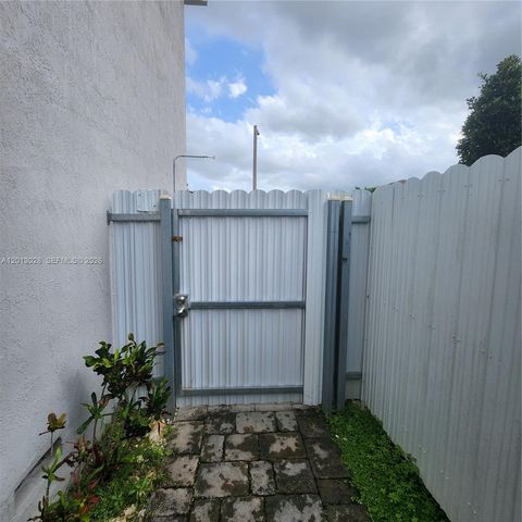 13245 SW 271st Ter 1, Homestead, FL 33032