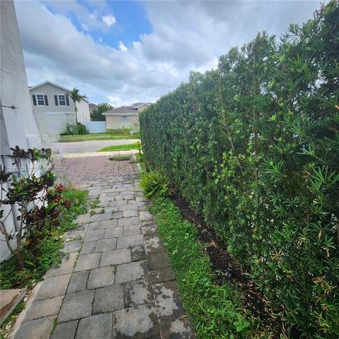 13245 SW 271st Ter 1, Homestead, FL 33032
