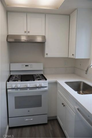 1323 W. Palmyra Ave., Orange, CA 92868