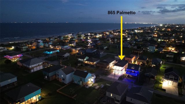 865 Palmetto Drive, Crystal Beach, TX 77650
