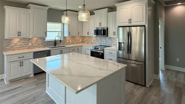 865 Palmetto Drive, Crystal Beach, TX 77650