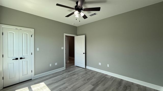 865 Palmetto Drive, Crystal Beach, TX 77650