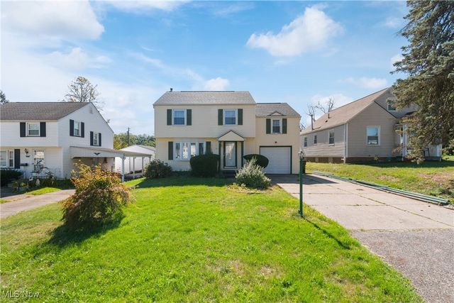 1306 Milford Street NE, Canton, OH 44714